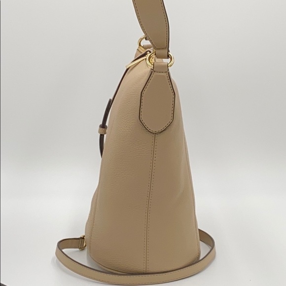 MICHAEL KORS BROOKE MEDIUM BUCKET MESSENGER - Picture 6 of 16